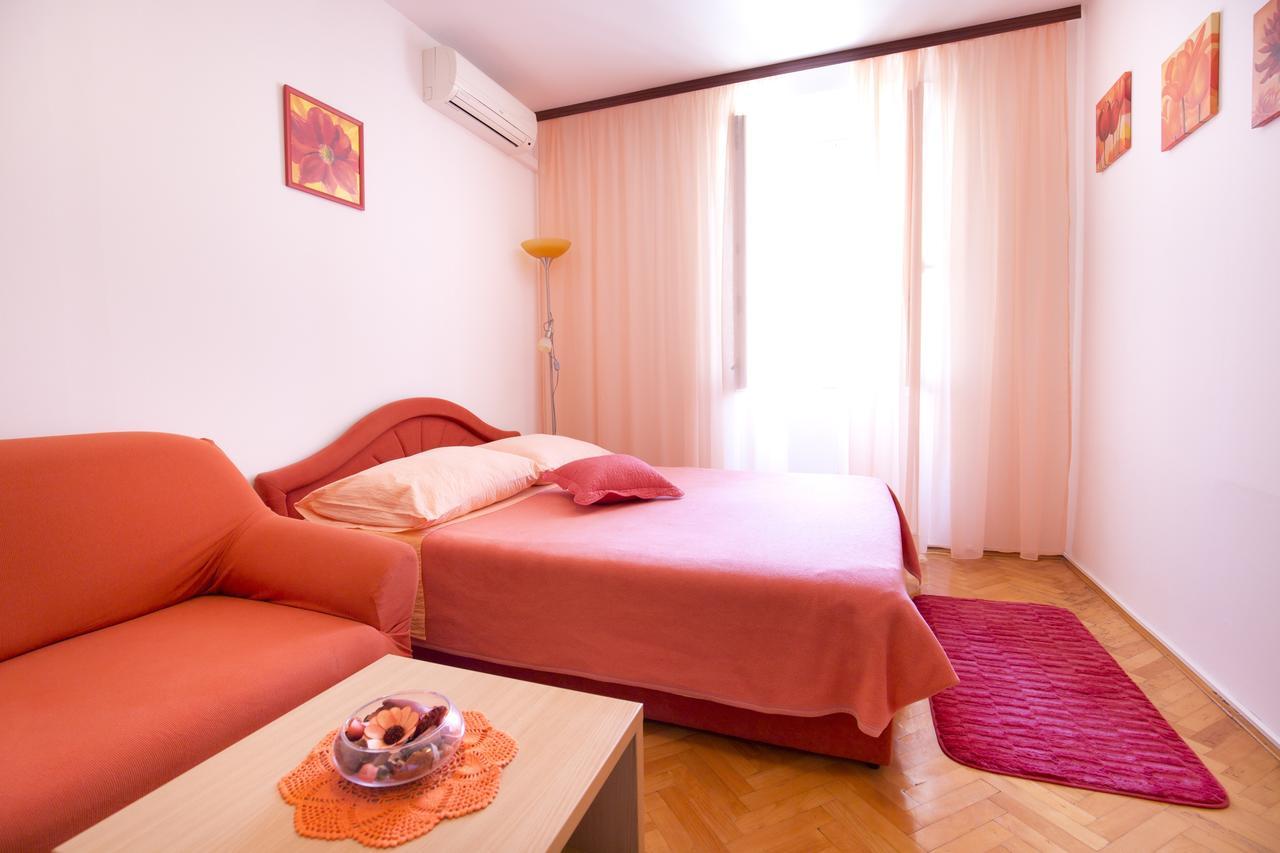 Apartment And Room Daria Вис Экстерьер фото